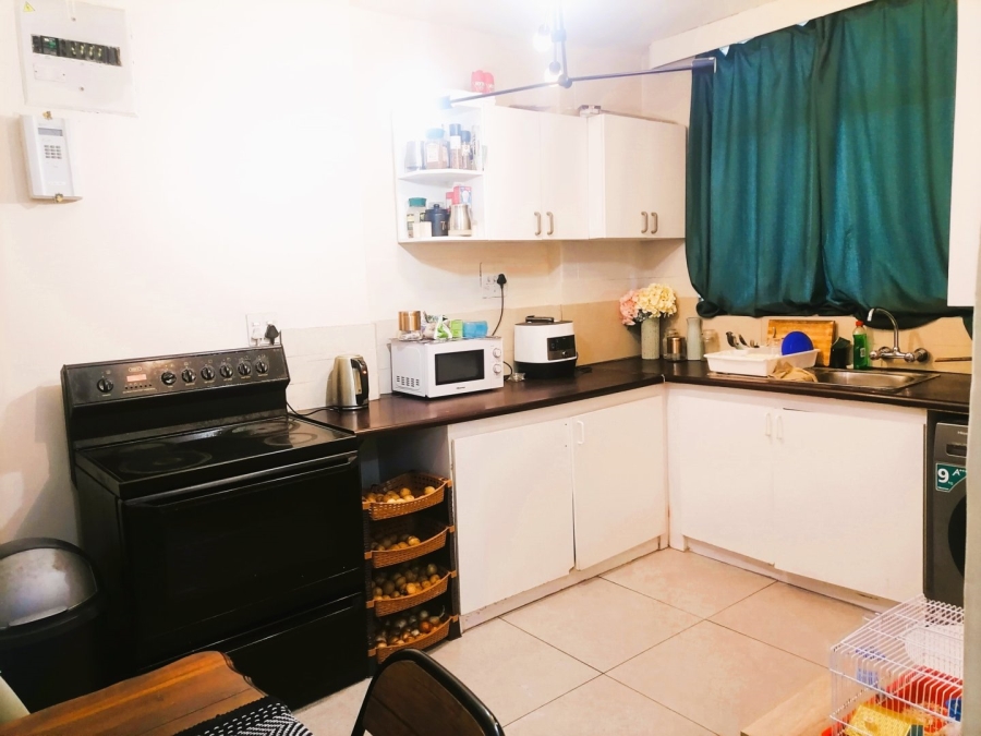 2 Bedroom Property for Sale in Avondale Western Cape